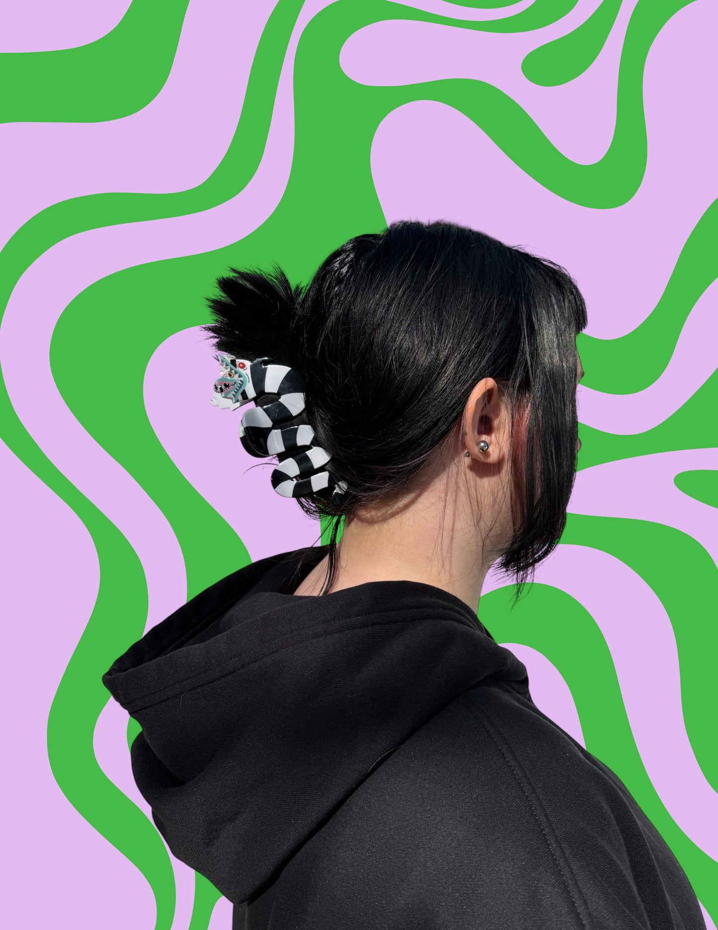 Spooky Sandworm Hair Claw